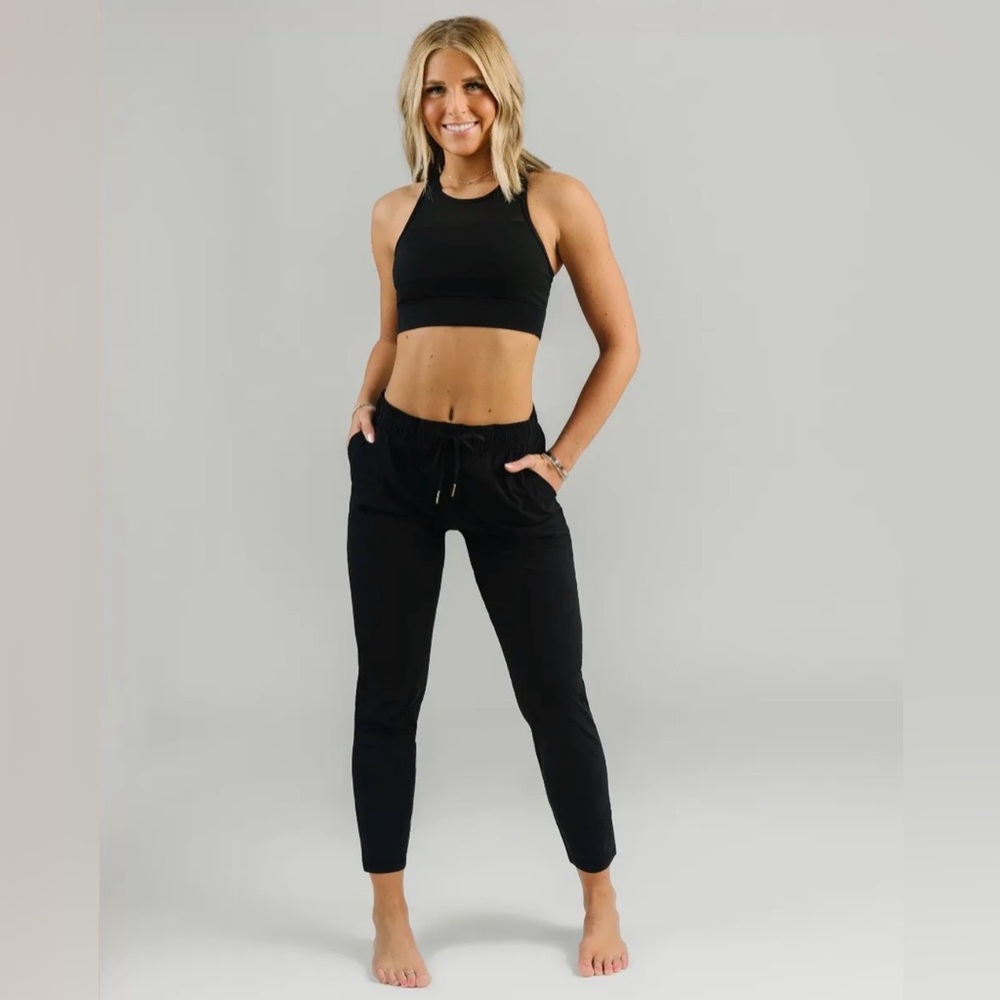 ZYIA Black Everywhere Pants